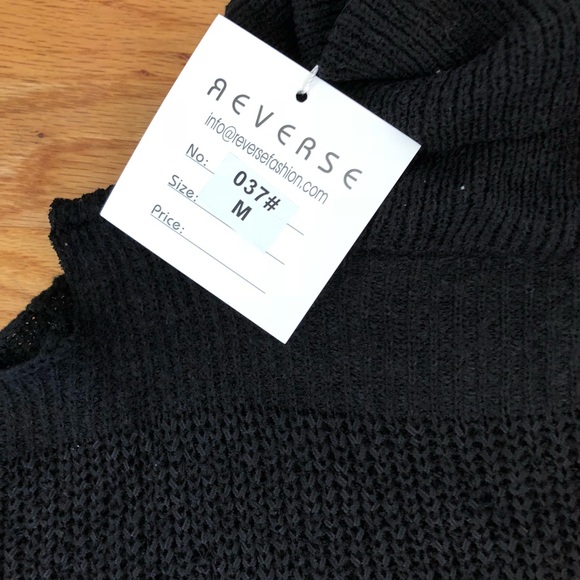 Reverse Turtleneck coldshoulder knit tunic sweater - Picture 3 of 7